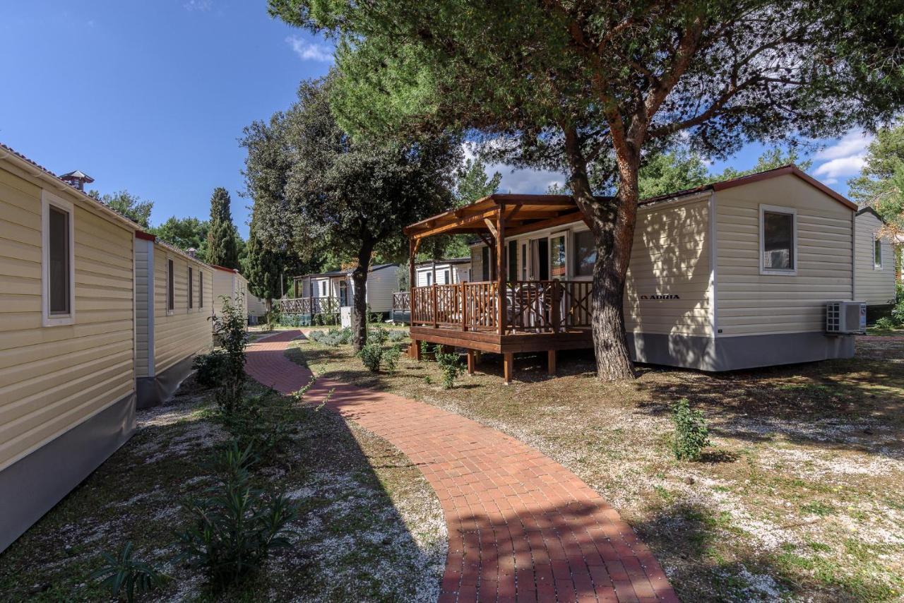 Salve Croatia Mobile Homes In Amadria Park Trogir Seget Vranjica Exterior foto