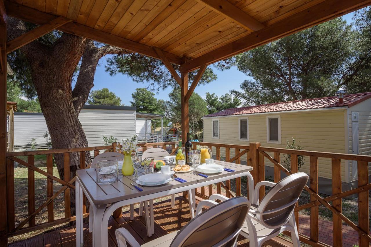 Salve Croatia Mobile Homes In Amadria Park Trogir Seget Vranjica Exterior foto